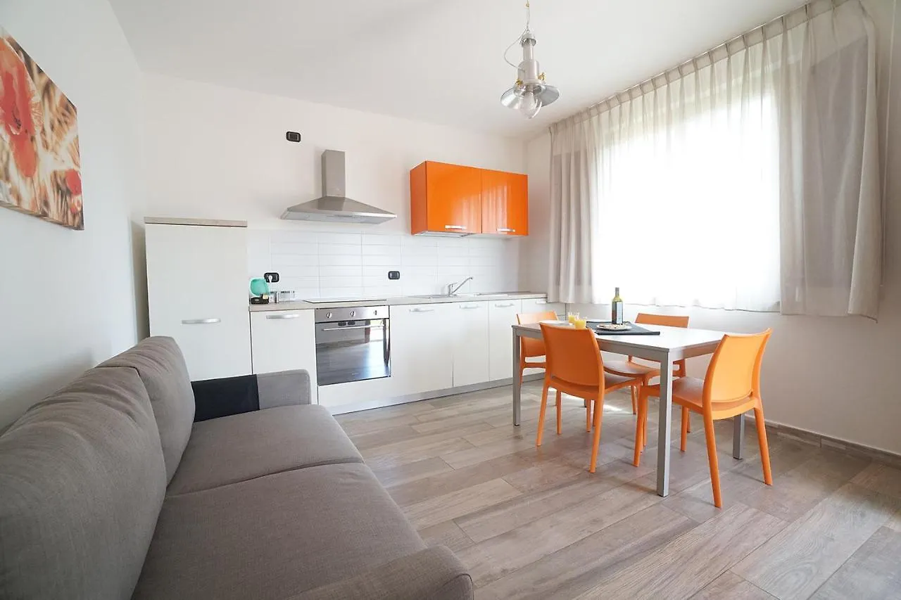 포퓰로니아 Cascina Al Colle 빌라 0*,